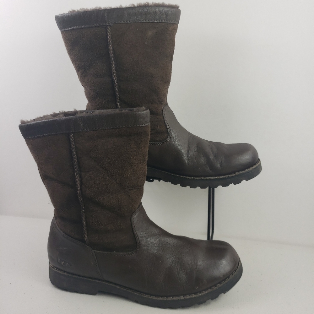 UGG Australia Riverton Short Boots sz 6 - Picture 5 of 10